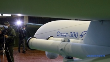 В Украине представили макет ударного беспилотника «Сокол-300»