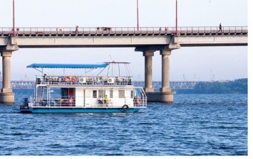 В Днепре из-за махинаций во время строительства Нового моста чиновники оказались на скамье подсудимых