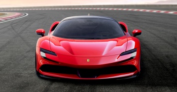В Ferrari пообещали не превращать все свои машины в электрокары