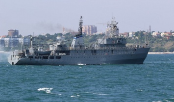 Неподалеку от Николаева проходит ходовые испытания судно ВМС «Балта», отремонтированное ССЗ «НИБУЛОН»