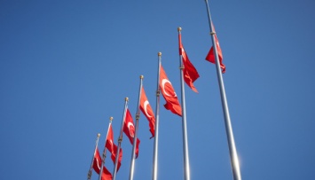 В Турции - новый министр финансов, лира усилила свои позиции