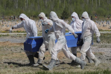 Умерших от COVID-19 будут хоронить в гробах с крышками из стекла