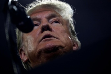 В США нарастает тревога из-за «диктаторских шагов» Трампа, - CNN