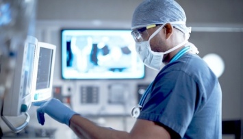 НСЗУ выплатила больницам более 7 миллиардов за хирургические операции