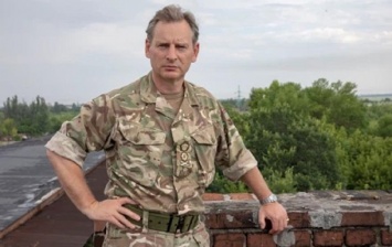Британский генерал выпрыгнул с вертолета на учениях и потерялся - СМИ