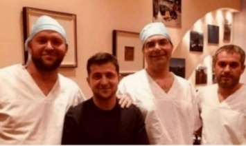 Фото Зеленского с врачами вызвало шквал шуток в соцсетях