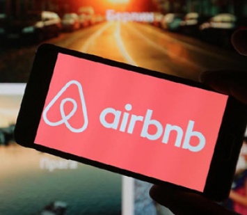 Airbnb рассматривает возможность размещения акций на новой бирже