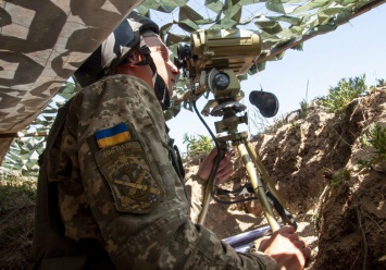 Снайперский огонь и обстрелы из гранатометов: на Донбассе сепаратисты продолжают нарушать перемирие