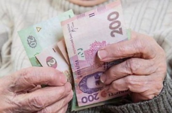 В правительстве изменили порядок получения пенсий и субсидий: что нужно знать украинцам