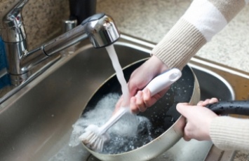 3 губительных ошибки при мытье посуды