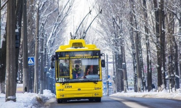 Снег в Киеве: Общественный транспорт работает в обычном режиме, - КГГА