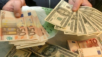 Доллар и евро выросли на конец недели: курс валют на 20 ноября