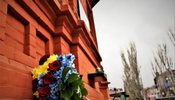 В Славянске почтили память Владимира Рыбака, замученного в 2014 году оккупантами