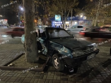 Вечер происшествий - в Мелитополе произошли три аварии одна за другой (видео)