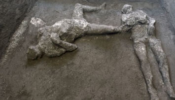 В Помпеи нашли останки двух жертв извержения Везувия