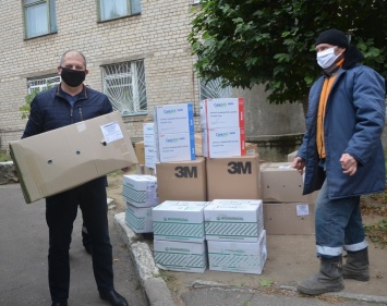 Металлурги вновь помогли николаевским медикам в борьбе с пандемией COVID (ФОТО)
