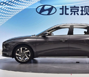 Hyundai представил новый электрический седан с запасом хода 520 км