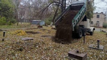 В Металлургическом районе Кривого Рога начали зарывать ямы от пустующих погребов