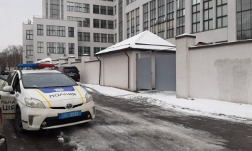 В Харькове женщина выпала с шестого этажа здания предприятия "Госпром"