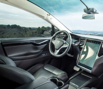 В Tesla Model X обнаружили уязвимости, позволяющие украсть авто за считанные минуты
