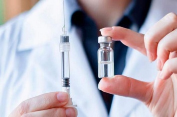Российскую вакцину от COVID-19 можно покупать дешевле и быстрее, чем на Западе, - Молчанов