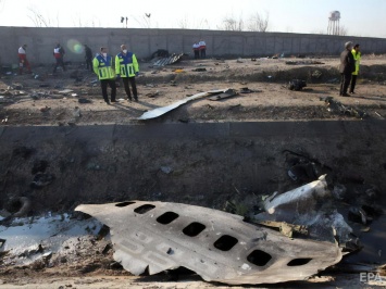 Власти Ирана заявили, что выплатят компенсации родственникам погибших в сбитом самолет МАУ