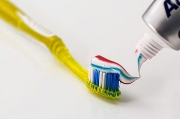 Распространенные ошибки, которые люди совершают при чистке зубов
