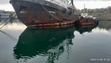 Аварию судна «Аметист» и разлив нефти в Черноморске опровергли в АМПУ