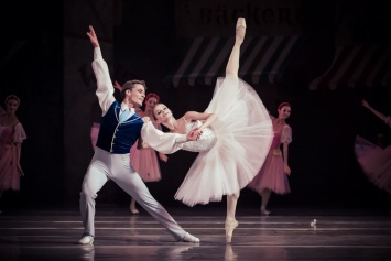 Что посмотреть в Национальной опере Украины в декабре - праздничный репертуар