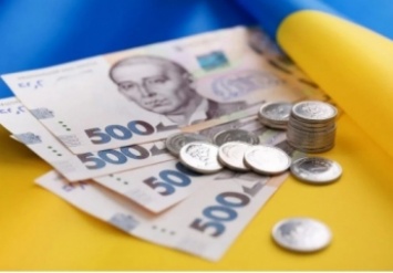 В Украине пересчитают пенсии и выплаты: сколько получим в декабре