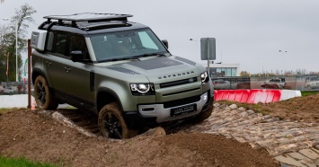 В России начались продажи Land Rover Defender