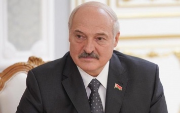Лукашенко заявил, что не будет президентом с новой Конституцией