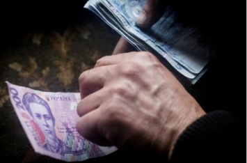 Кому пора радоваться: через несколько дней украинцам пересчитают пенсии
