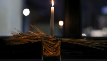 У президента Польши зажгли свечу в память о жертвах Голодомора