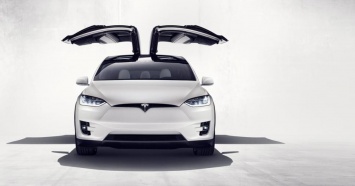 В системе Tesla нашли уязвимость, позволяющую угнать авто