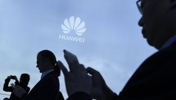 Google заблокировала смартфонам Huawei доступ к собственным продуктам