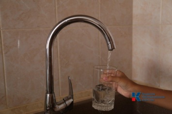 За неделю крымчане более тысячи раз пожаловались Аксенову на проблемы с водой