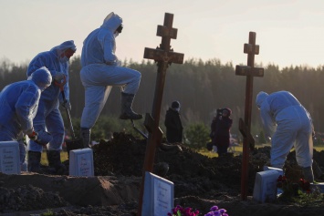 Россия обновила максимум смертей от ковида - 569 за сутки
