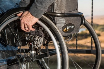 Крымские инвалиды пожаловались на качество подъемников