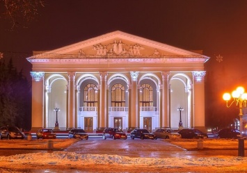 Праздник приближается: какие спектакли готовит Полтавский театр