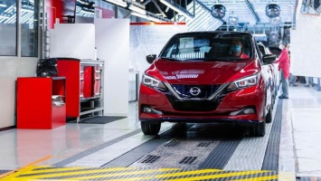 Nissan продал 500 тыс. электрокаров Leaf