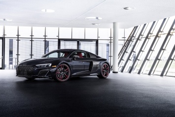 Audi представила «черную пантеру» Stealthy 2021 R8 с красным оттенком