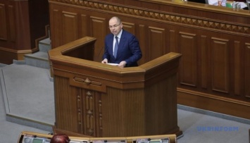 Работать или эмигрировать: Степанов призывает депутатов не ставить врачей перед выбором