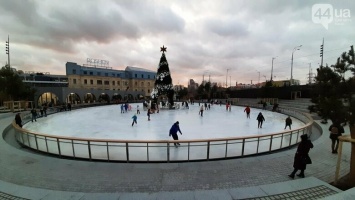 Где в Киеве на новогодние праздники можно будет покататься на катках