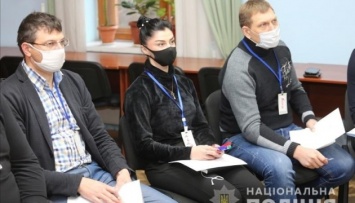 Киевские полицейские начали курсы кризисных переговорщиков - Крищенко
