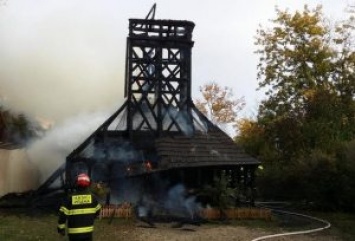 На восстановление сгоревшей в Праге украинской церкви уже собрано более 1 млн. крон