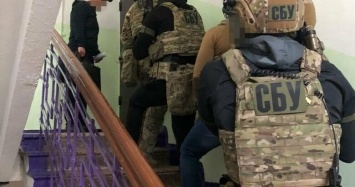 В Харькове оперативник СБУ помогал ОПГ наживаться на наркоманах: военная прокуратура