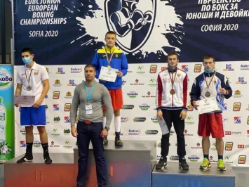 Будущий правоохранитель из Харькова стал чемпионом Европы среди юниоров по боксу (фото)