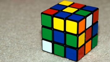 Как быстро сложить кубик Рубика