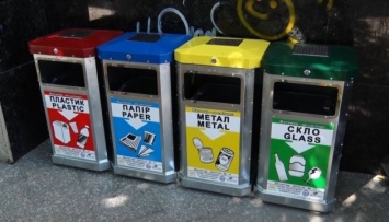 Раздельный сбор мусора: в Киеве установили уже 4 000 контейнеров
